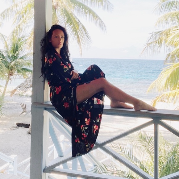 Meet your Posher, Amie - Picture 2 of 6